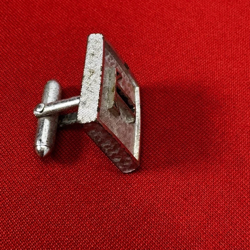 Vintage Swank Single Cuff Link‎ Silver Tone 